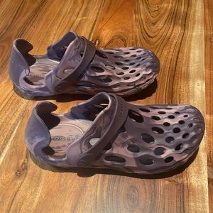 Purple Merrell hydro moc sandals - never worn